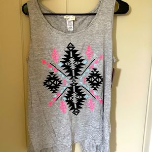 Aztec style design tank with v cut in the back